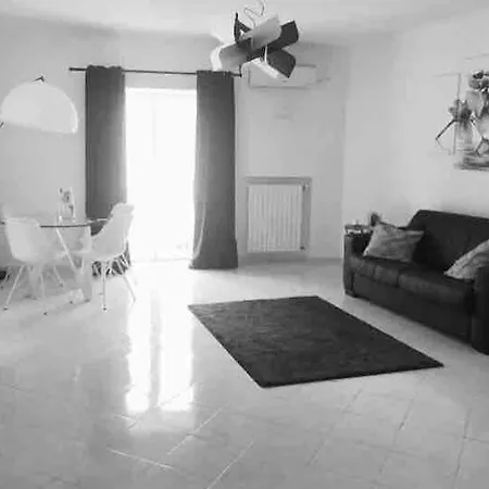 Oasi Di Piazza Plebiscito Apartment Naples